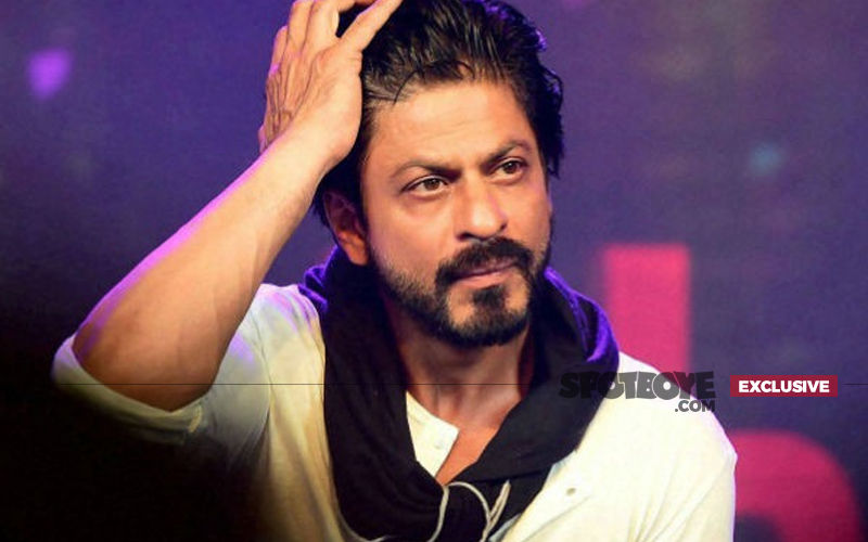 Shah Rukh Khan’s Fan Slashes Wrists Outside Mannat. When Love Turns Into Madness!