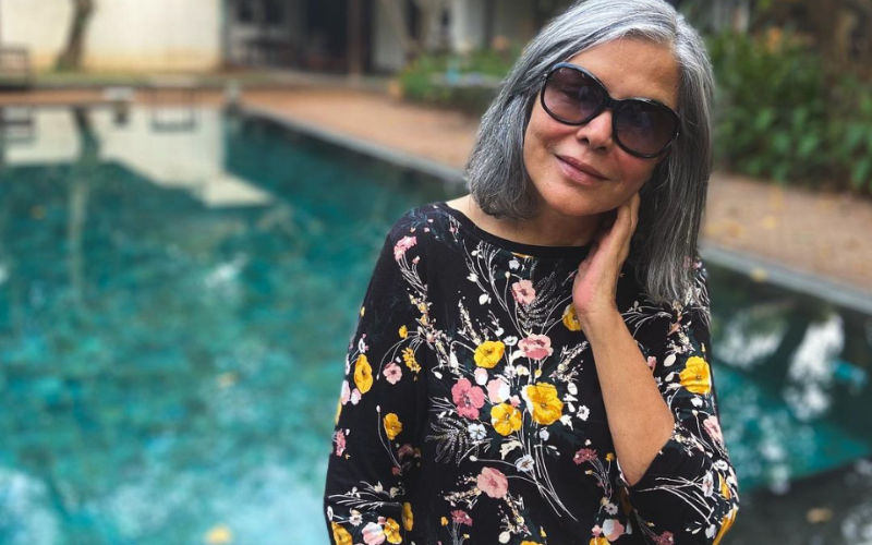 'Don't Let Anyone F*k With Your World’ Zeenat Aman Shares Quirky Memes Inspired By Her Sexy Pictures; Take A Look!